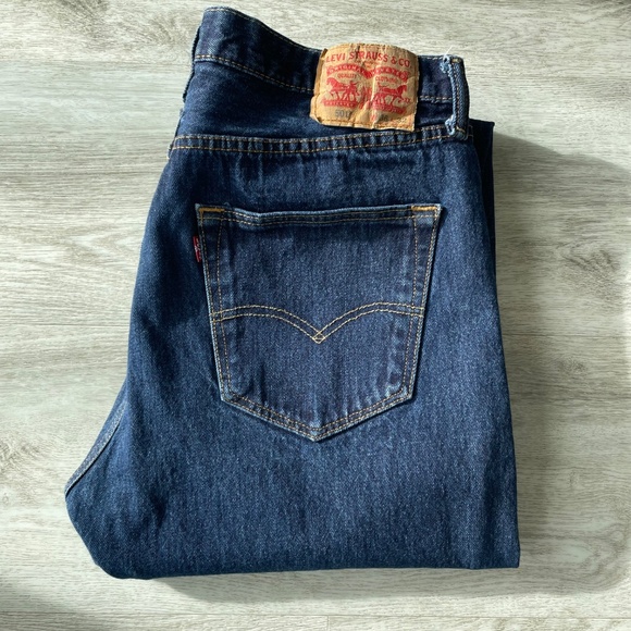 Men's 501 Original | Size: 36 x 30** - Picture 3 of 16